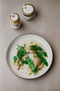 Luigi Feinkost Mezzelune mit Trüffelsauce und Zuckerschoten_2